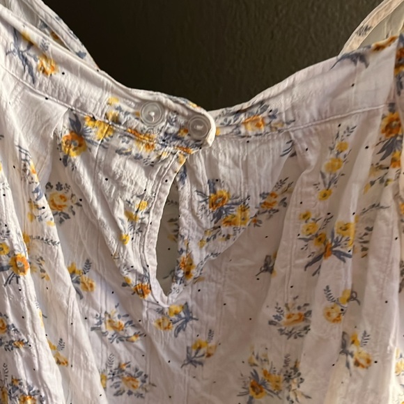 1 hour sale. Free People, floral top (Angela body suit, snaps at crotch), medium - Picture 7 of 11